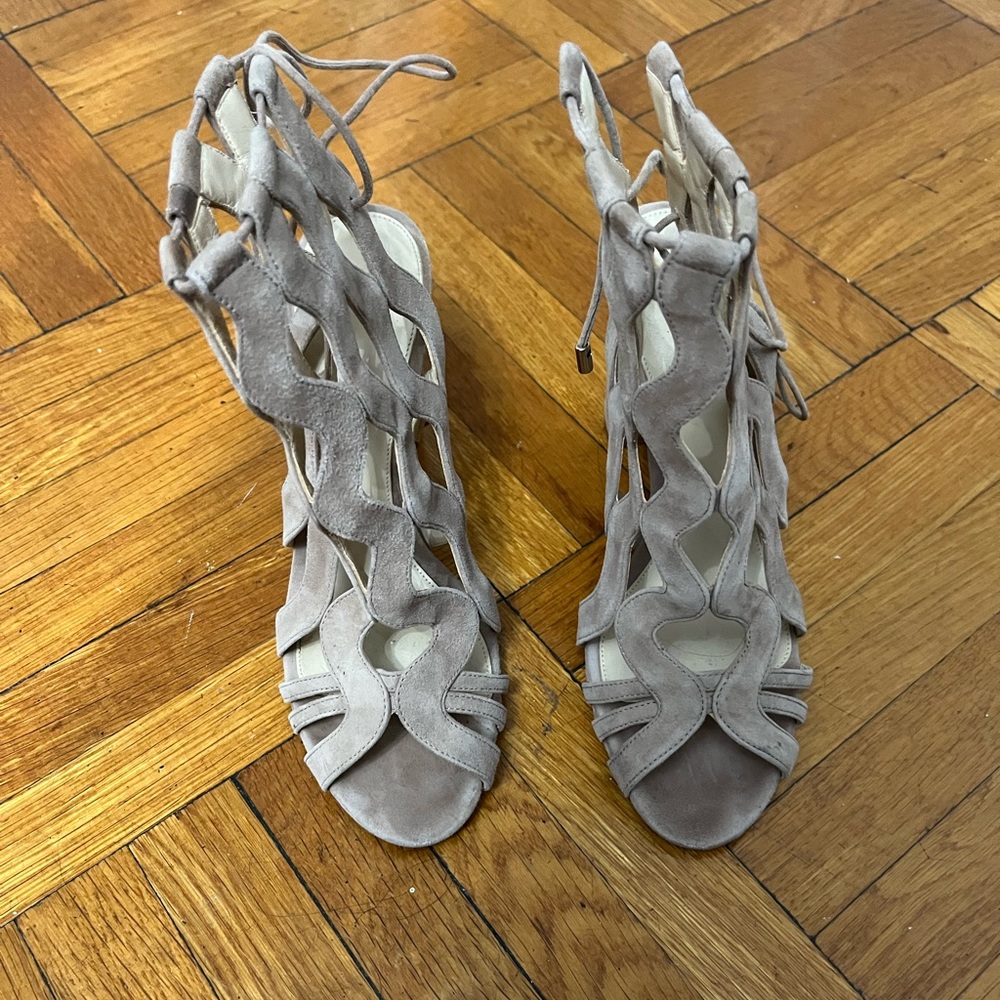 Alexandre Birman Nude heels